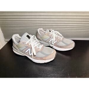 New Balance 990v5 Beige Gray Suede Mesh Sneakers Women’s 12 / Men’s 10.5